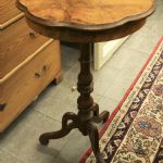 813 9050 PEDESTAL TABLE